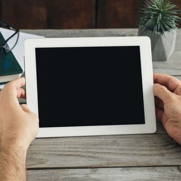 Digitale Tablet Man Handen Close — Stockfoto