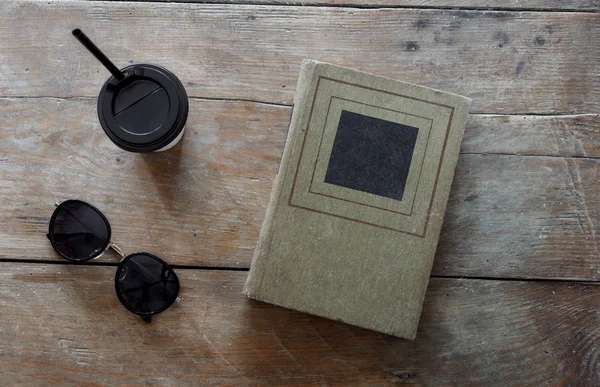 Vintage Book Cup Coffee Sunglasses Wooden Table — Stock Photo, Image