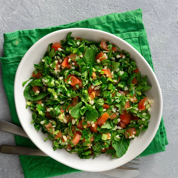 Suroviny vaření salát tabouli Zdravé jídlo — Stock fotografie