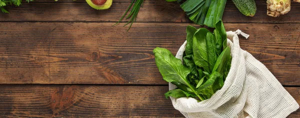 Τσάντα Αγορών Πράσινο Λαχανικό Ξύλινο Φόντο Πάνω Όψη Υγιεινή Διατροφή — Φωτογραφία Αρχείου