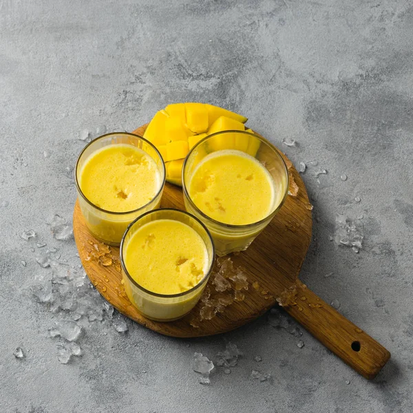 Lassi Mangga Yogurt Atau Smoothie Minuman Musim Panas Populer India — Stok Foto