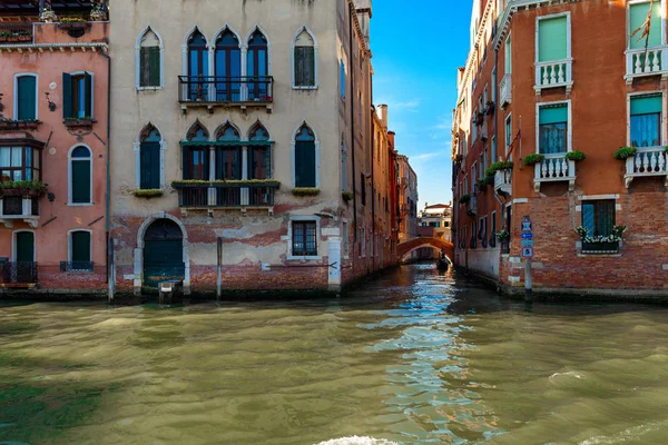 Canal Venice Italy Traditional Colorful Houses — Stock Photo, Image