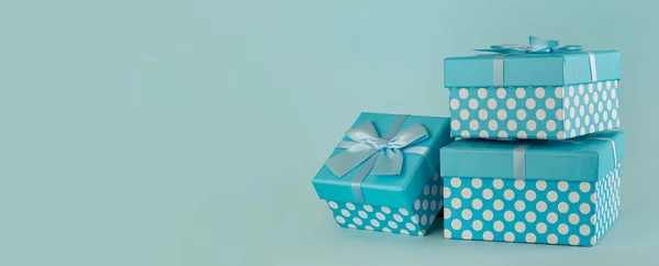 Collezione Scatole Regalo Pois Blu Con Nastri Sfondo Blu Copia — Foto Stock