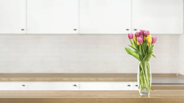 Bouquet Von Schönen Tulpen Auf Der Küchentischplatte Auf Verschwommenem Küchenhintergrund — Stockfoto