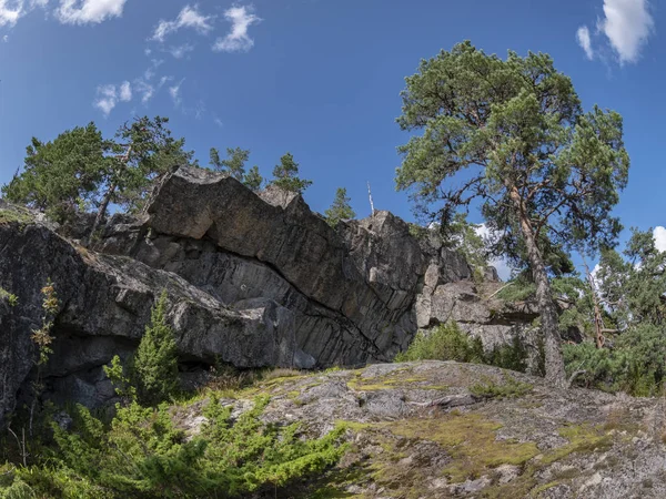 Utsikt Över Klippiga Klipporna Angaasens Fjäll Halsingland Sommaren 2019 — Stockfoto