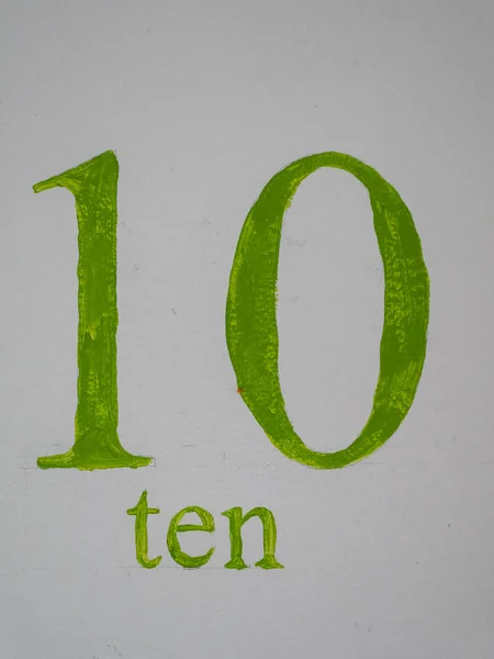 明亮的绿色数字十 手绘有一个单词和一个数字在白色的背景 — 图库照片