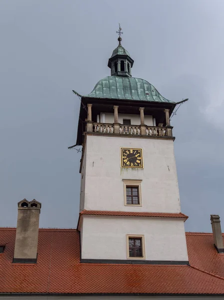 Torre Clcok Del Castillo Bouzov República Checa Verano 2019 — Foto de Stock