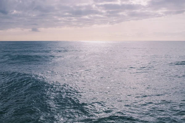 En el mar de noche . — Foto de Stock