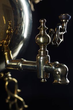 Rus semaver, Isıtma ve kaynar su bir aygıt parçası