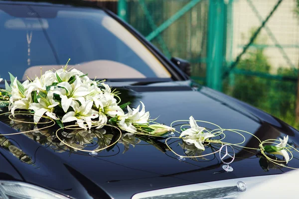 Flower decor on wedding car Royalty Free Stock Images