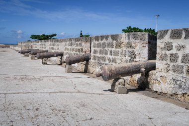 Güney Amerika, Kolombiya, Cartagena 'da savunma duvarı..