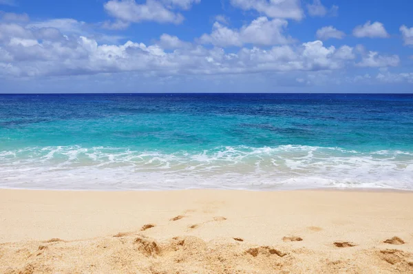 Flat Banzai Pipeline, North Shore, Oahu, Hawaii in Summer, Ehukai Beach Park, Pupukea, United States of America. — Stock Photo, Image