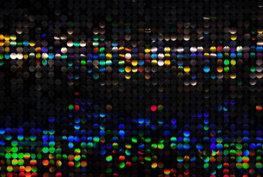 Renkli yuvarlak, kırmızı, mavi, yeşil metal.