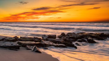 Deniz piyadesi St, Beach Haven, Nj 'de şafak öncesi.