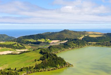 Lagoa das Furnas kırsal Sao Miguel Island, Portekiz üzerinde havadan görünümü. 