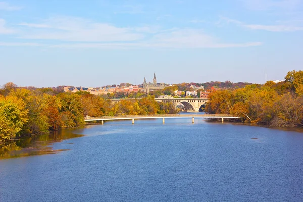 Őszi színek-Georgetown, Washington DC-ben. — Stock Fotó