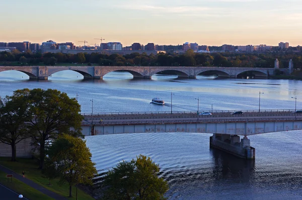 Panorama Washington DC cerca del río Potomac . — Foto de Stock