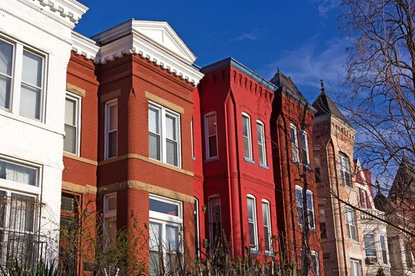 Coloridas Casas Fila Residenciales Capital Estados Unidos Primavera Casas Adosadas —  Fotos de Stock