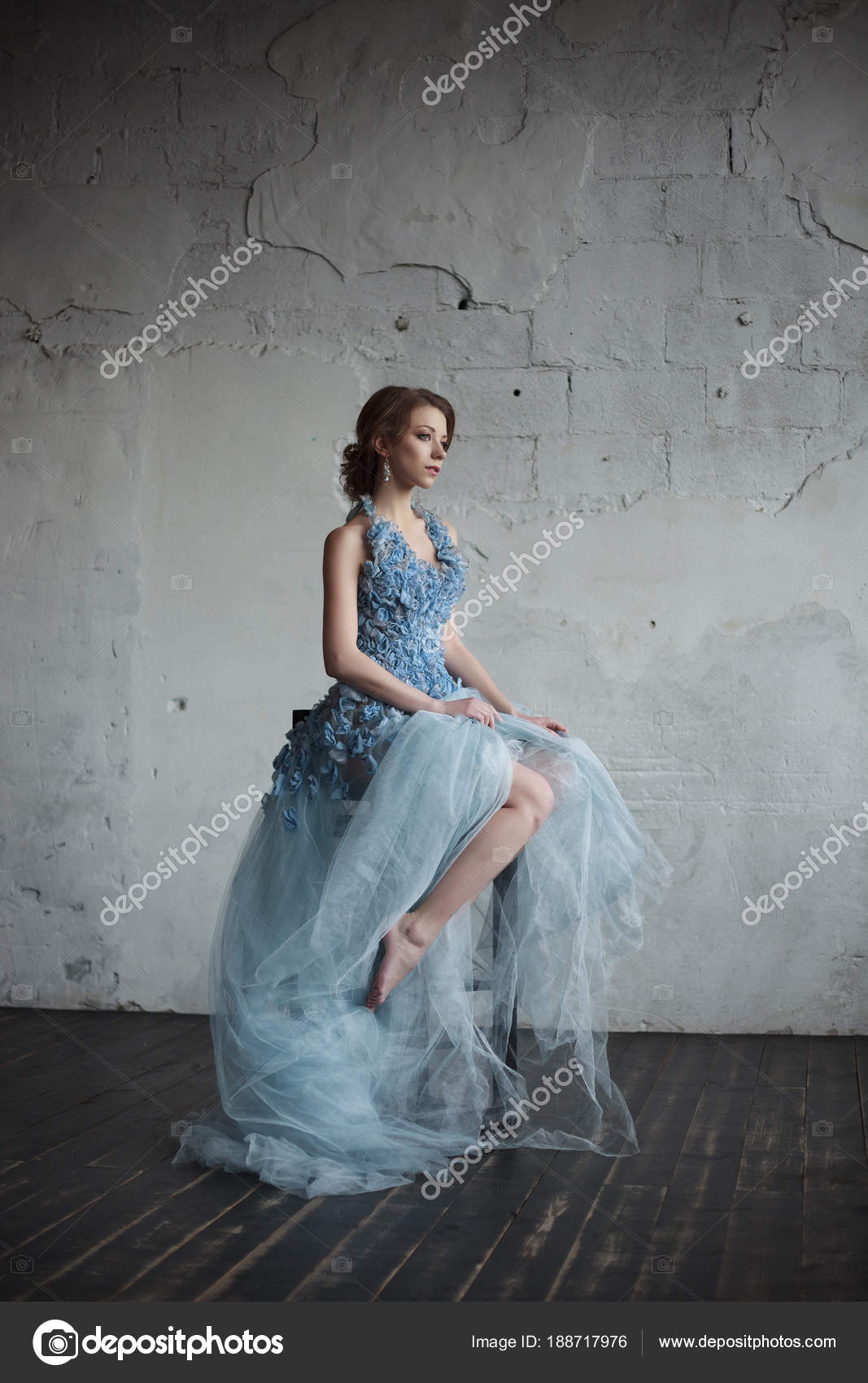 10,100+ Princess Dresses Cartoon Stock Photos, Pictures & Royalty-Free  Images - iStock