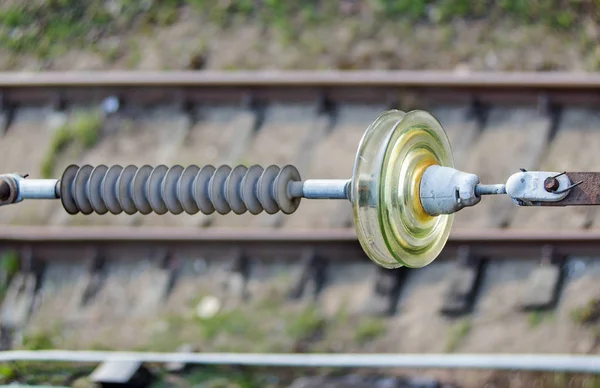 Aislador cerámico de alto voltaje en ferrocarril —  Fotos de Stock