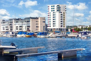 Tekneler ve yatlar Sandefjord quay içinde