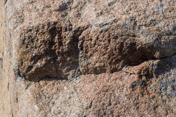 Primer plano del fragmento de roca agrietada — Foto de Stock