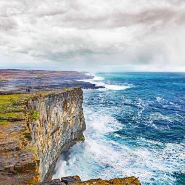Yar ve sahil Connemara içinde