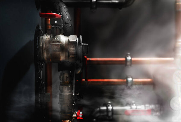 Дым и пар в котельной
