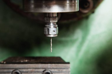 İnce eski freze matkap