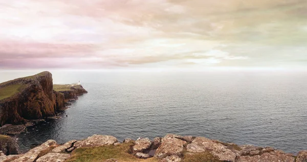 Neist point lighthouse at Isle of Skye — Stock Photo, Image