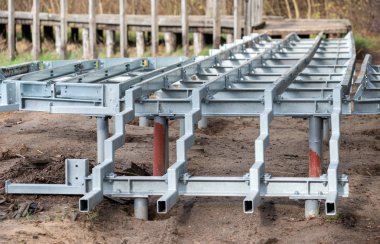 Yürüme üssü ve merdivenler için galvanize çelik yapı