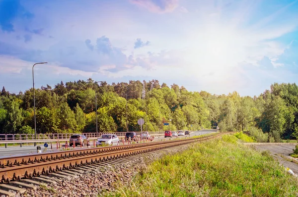 Dvě různé cesty rovnoběžné — Stock fotografie