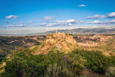 Viterbo ilinin Civita di Bagnoregio kasabası 