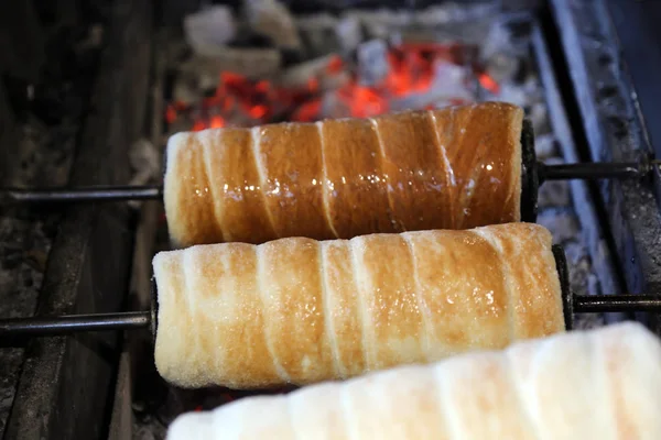Kurtosh kalach, kue ludah manis dari Hungaria Eropa — Stok Foto
