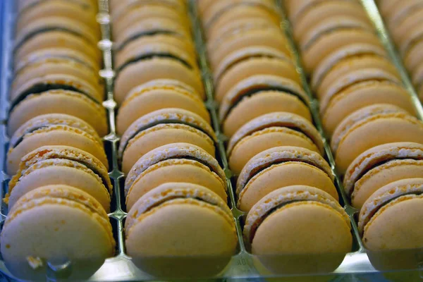 Saboroso doce colorido macaron padaria conceito foco seletivo — Fotografia de Stock