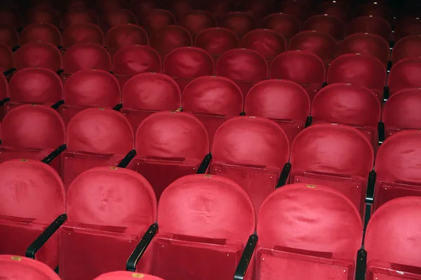 Klassische Reihen Leerer Rötlicher Sitze Theater Halle Ohne Besucher Geringe — Stockfoto