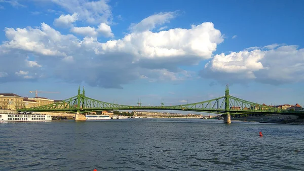 Budapeşte Panoramik Manzara Tuna Nehri Üzerindeki Elisabeth Köprüsü — Stok fotoğraf