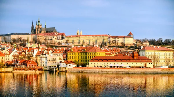 Hermosa Vista Prague Castillo Charles Puente República Checa Puesta Del —  Fotos de Stock