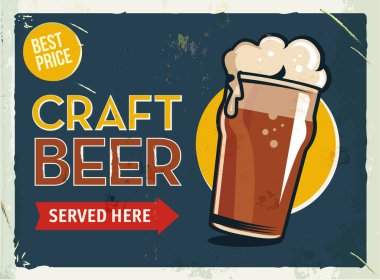 Grunge metal işareti bira ile. Bir bardak soğuk zanaat karanlık yiğit. VINTAGE poster. Yol tabela. Eski moda tasarım.