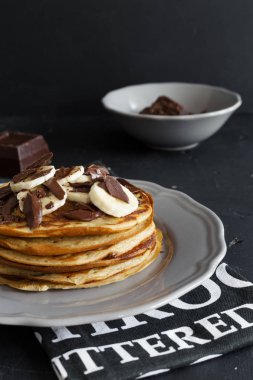 Muzlu ve çikolatalı krep. 