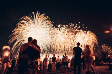 Fireworks uygulamasında nigth seyreden