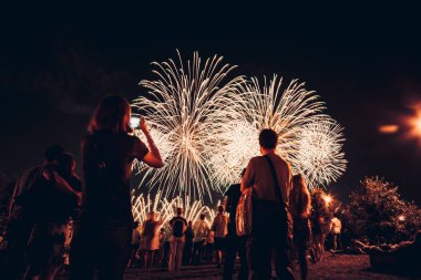Fireworks uygulamasında nigth seyreden