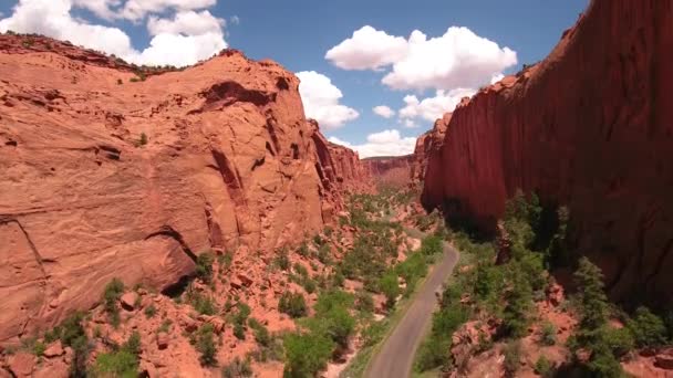 Prachtige woestijn redrock canyon in Utah — Stockvideo