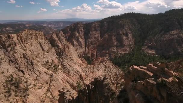 Hells backbone near escalante — Stock Video