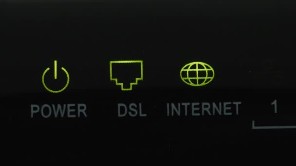 Luz de Internet parpadeante en el router — Vídeos de Stock