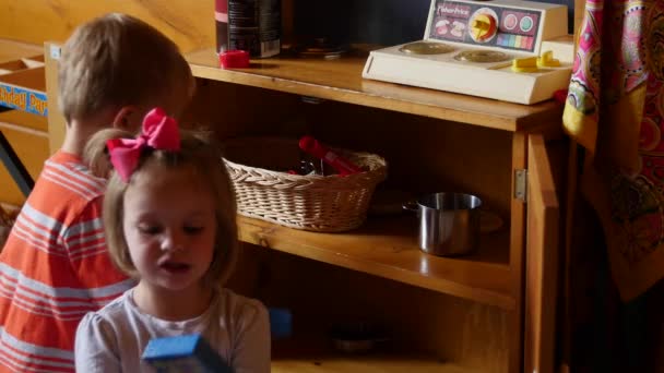 Girl playing with toys together in a home — Stock Video