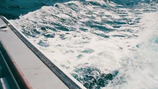Imagini cu barca mare de pescuit — Videoclip de stoc