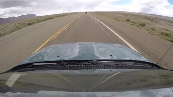 Auto che attraversa il deserto nello Utah — Video Stock