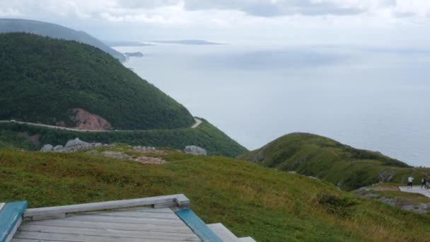 Bel océan et montagnes à Skyline Trail — Video