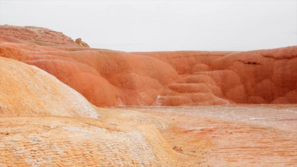 Belo Geyser de cristal — Vídeo de Stock